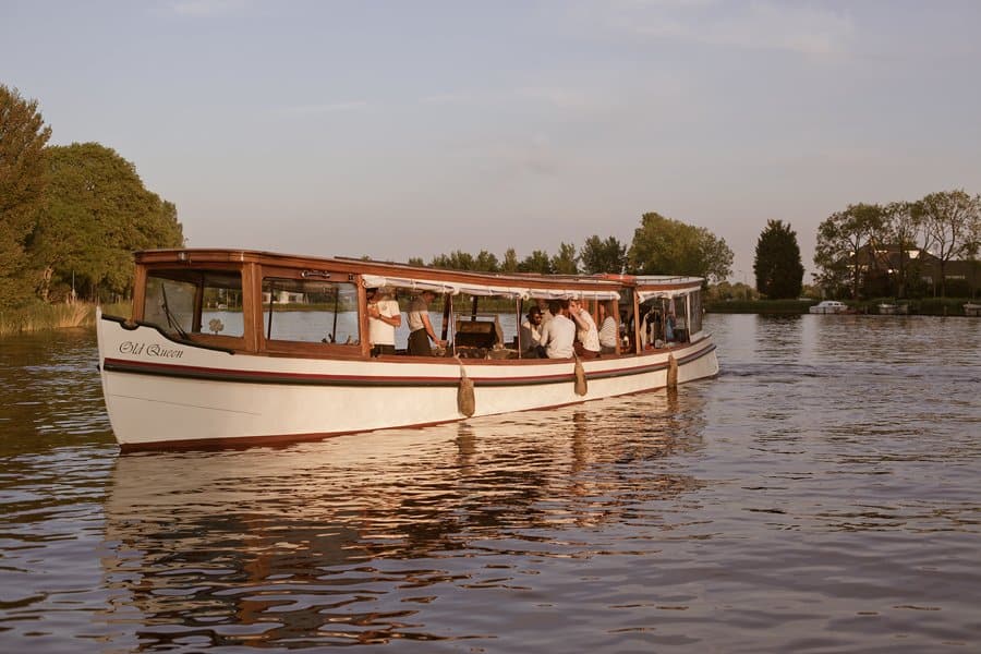 Salonboot Old Queen rederij Vlaun 4 Salonboot Old Queen in het water