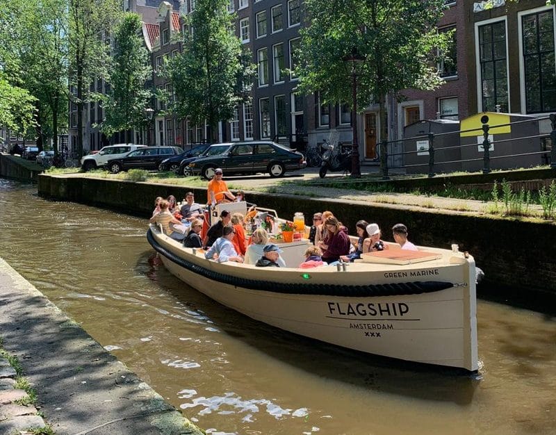 Sloep the green marine in amsterdamse grachten e1568285557692 Sloep the green marine bootuitje amsterdamse grachten