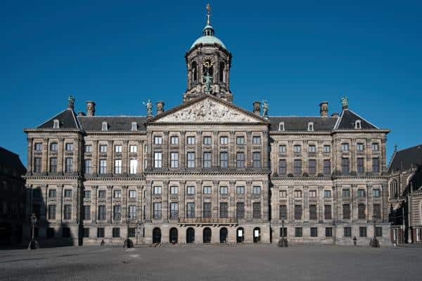 frans ruiter TdrhCAXP1rU unsplash klein Koninklijk paleis Amsterdam