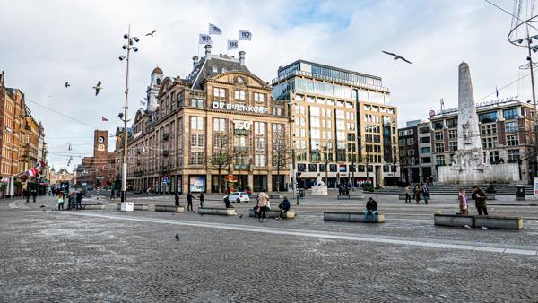 wynand van poortvliet SNUfHxdORb8 unsplash klein De Dam Amsterdam