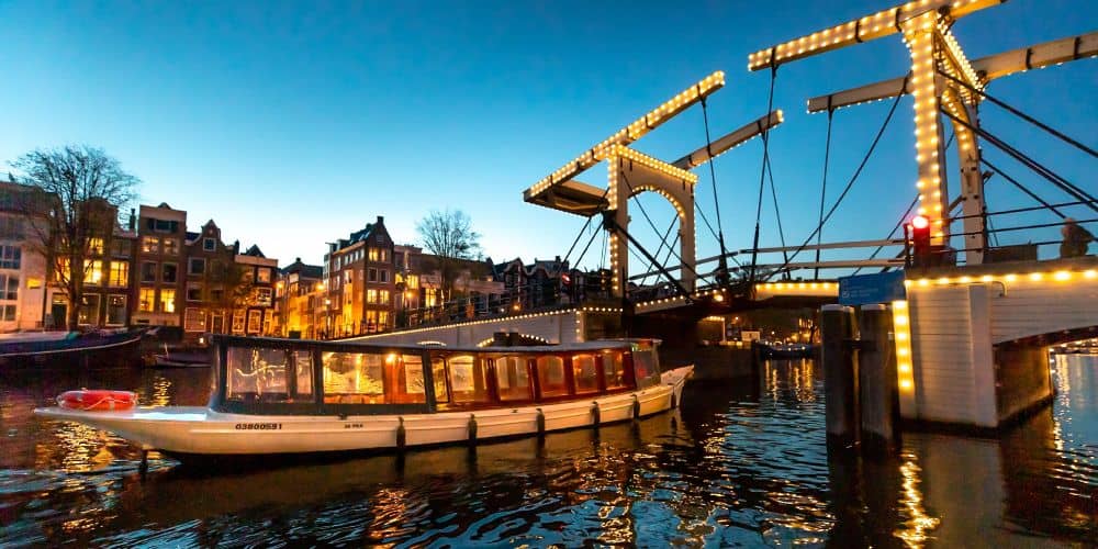 Luxe nacht rondvaart salonboot Luxe nacht rondvaart Amsterdam