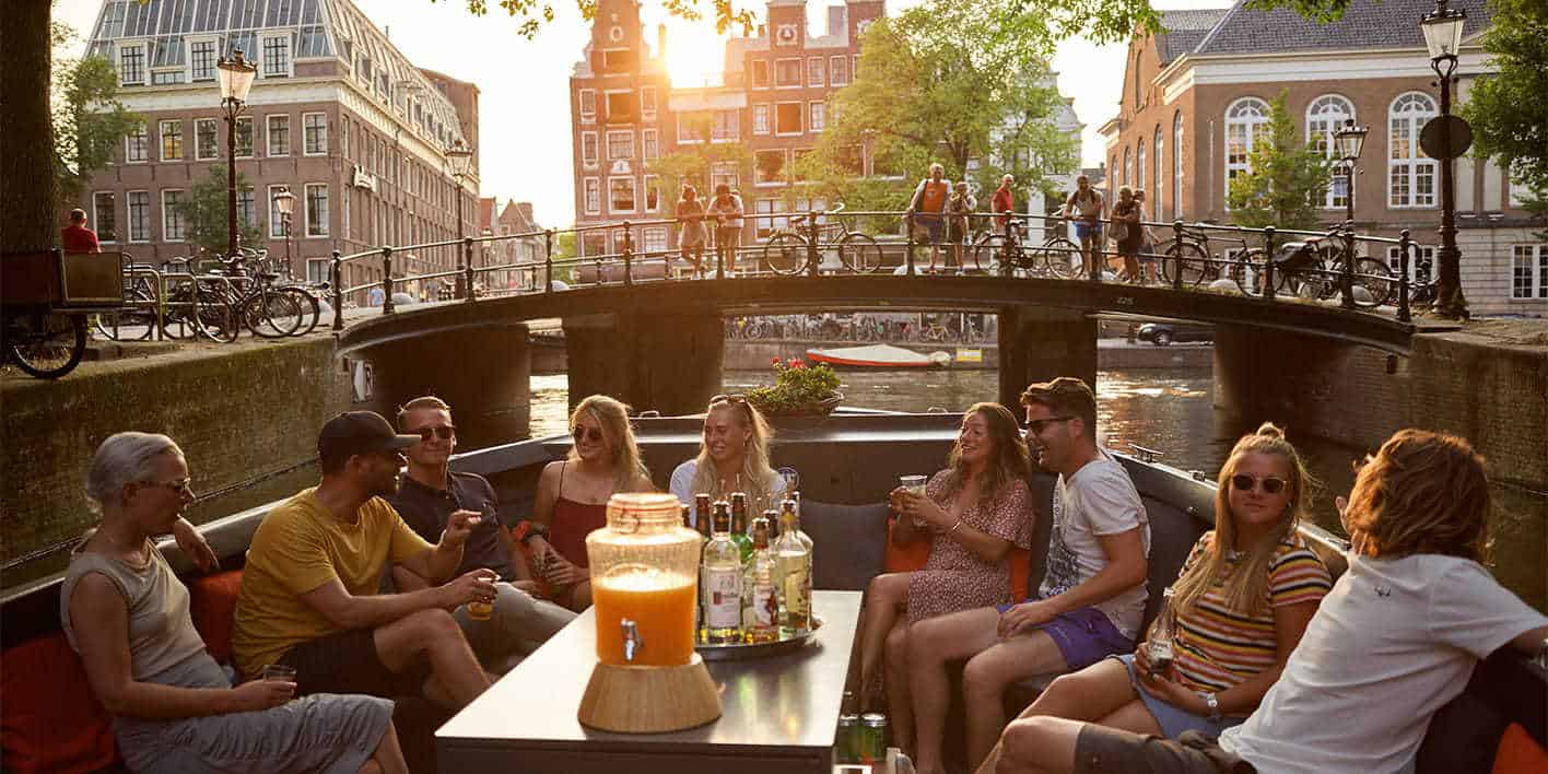 Rondvaart Amsterdam sloep