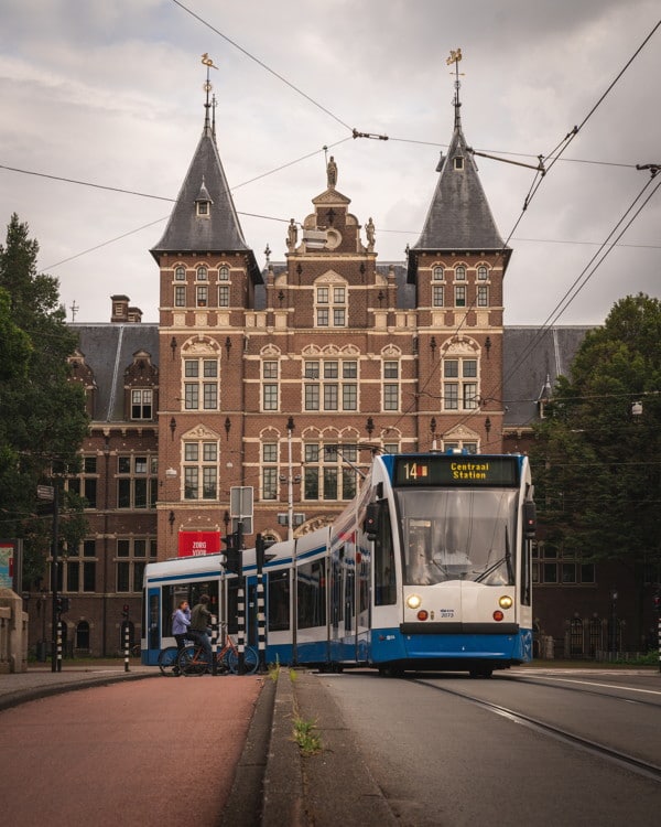 Photo by Liam McGarry on Unsplash klein Tropenmuseum