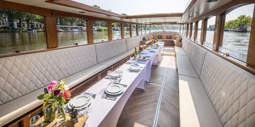 Salonboot lunch cruise