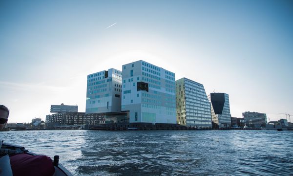 amsterdam het ij 2021 09 04 05 57 28 utc klein Amsterdam IJ Dock