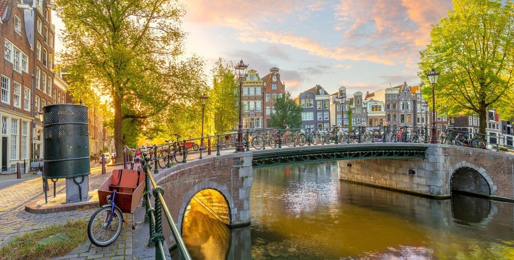 Wat te doen in Amsterdam Boot Huren Amsterdam