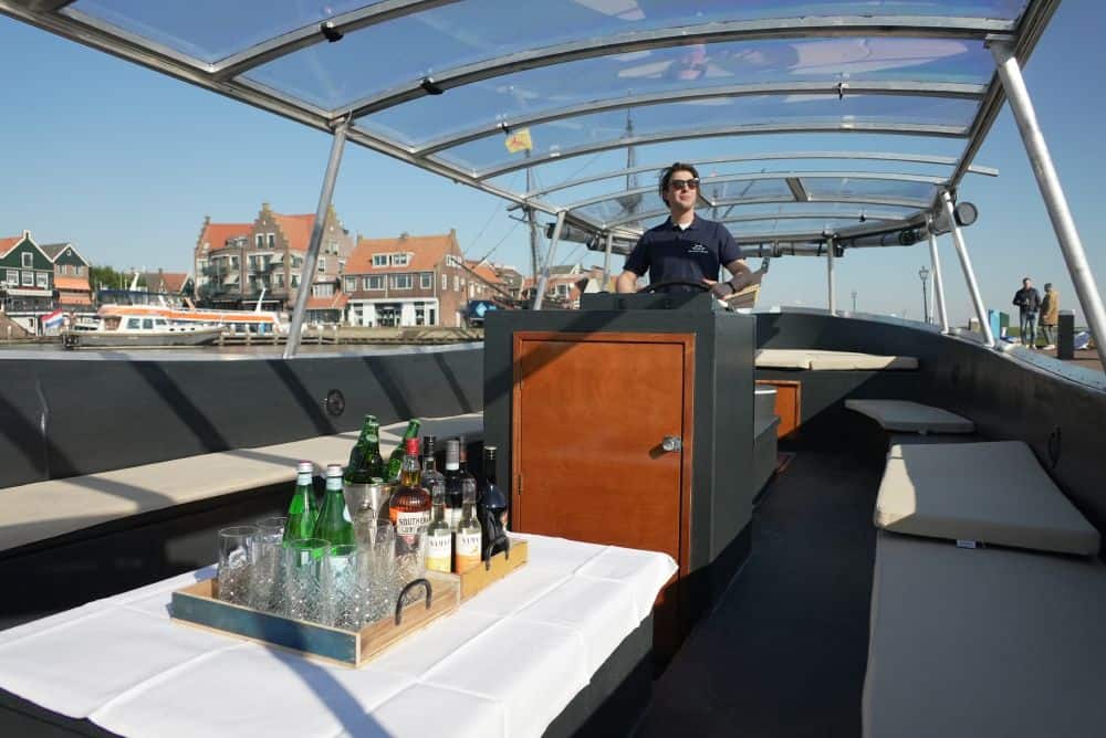 Bedrijfsuitje in Volendam Bedrijfsuitje Volendam vanaf het water