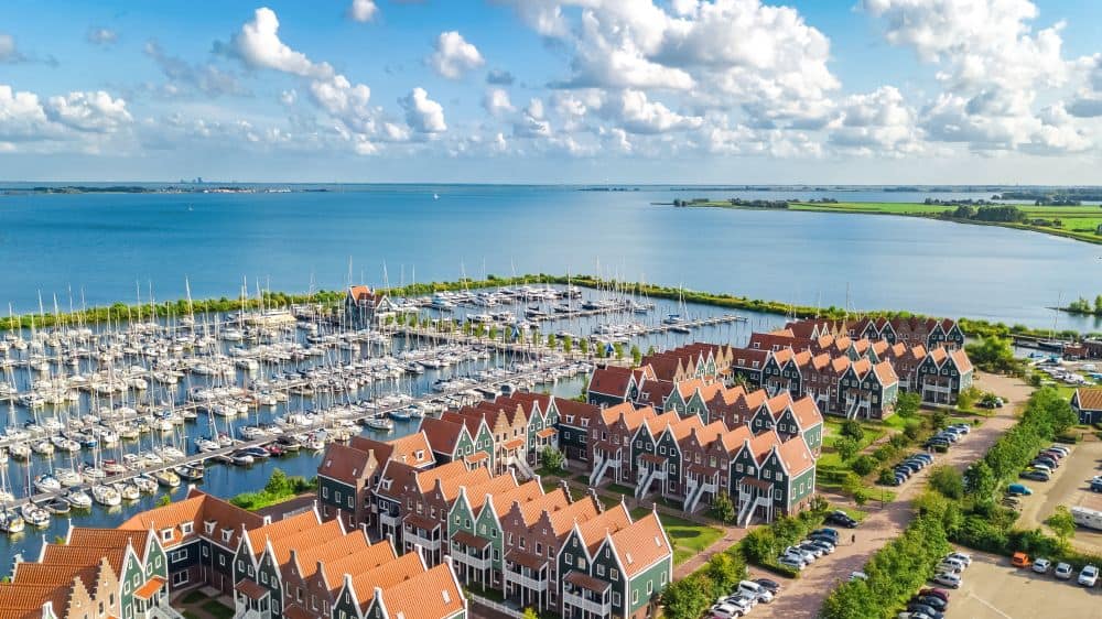 Volendam water en haven Rondvaart Volendam met de haven