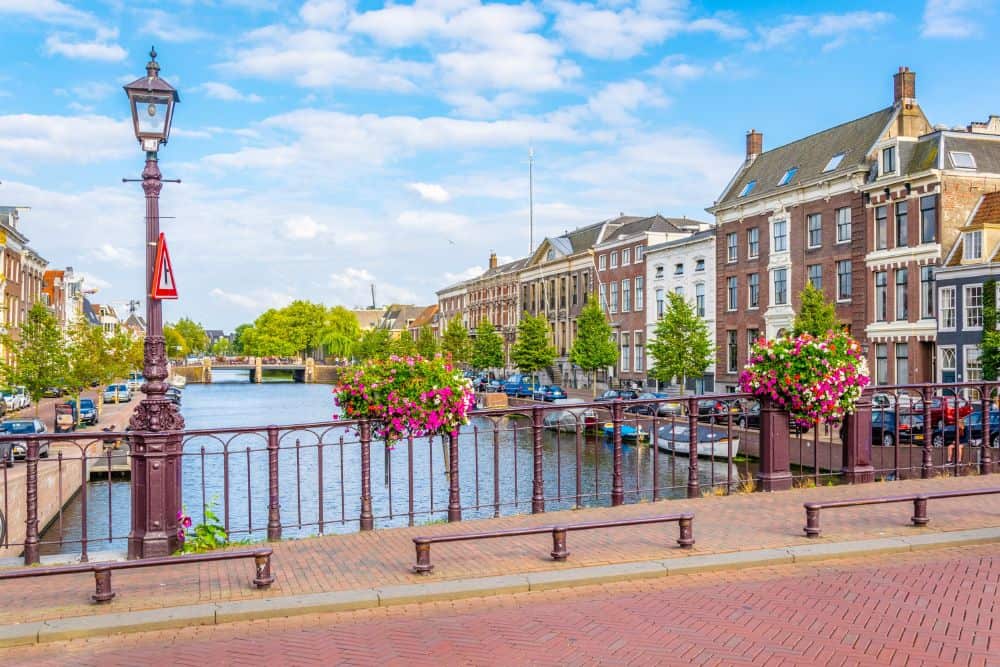 Gracht en brug in Haarlem 1 Gracht en brug Haarlem