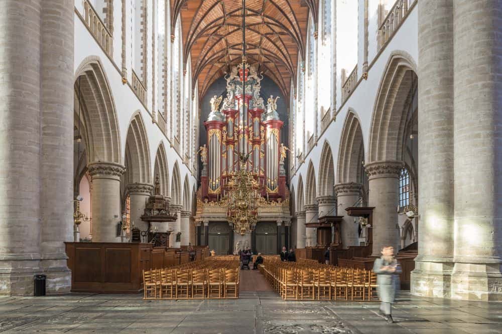 Binnenkant Grote Kerk De Grote Kerk in Haarlem van binnen