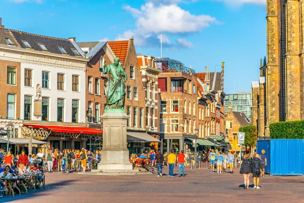 Terrasjes Grote Markt Haarlem Terrasjes op de Grote Markt in Haarlem