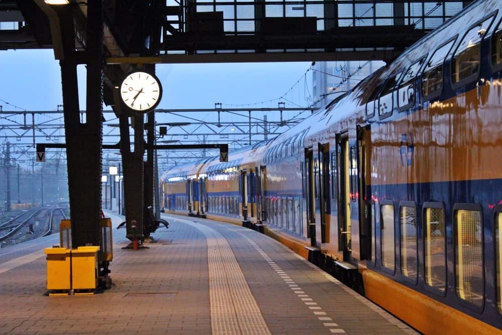 Trein Amsterdam Trein op het spoor