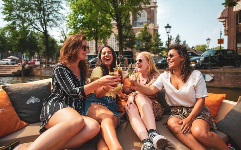 Varen tijdens vrijgezellenfeest vrouwen Vrijgezellenfeest vrouwen ideeën